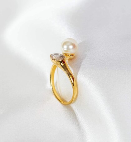 Ella pearl ring - Ivory (Gold)